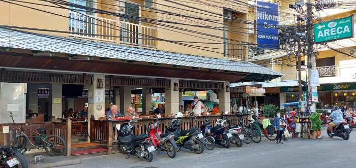 A roadside bar on Soi Buakhao, Pattaya