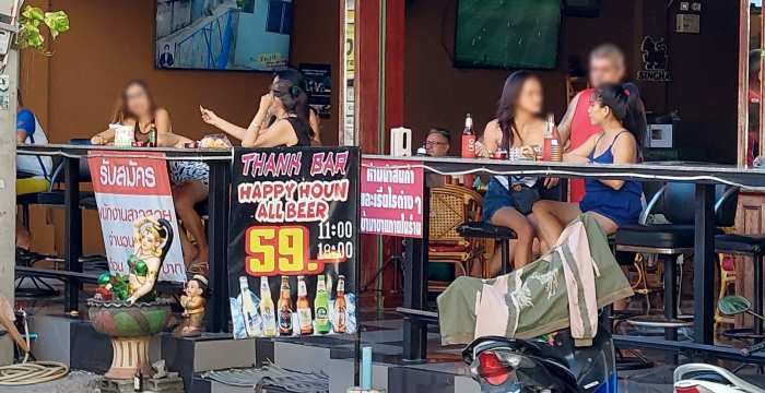 A bar showing happy hour prices on Soi Buakhao, Pattaya