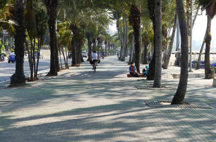 A quiet Pattaya Beach promenade on a Saturday afternoon, January 2021