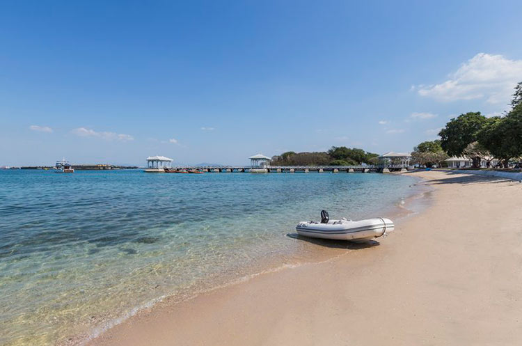 Beach near the Summer Palace