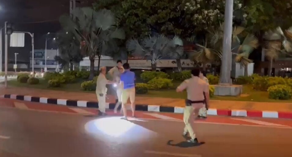 Drunken foreigner turns heads in Pattaya pandemonium | News by Thaiger